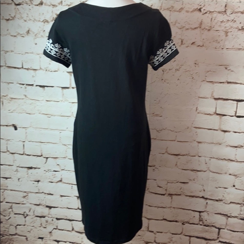 Talbots Dress w/Aztec Trim Size Medium - Picture 6 of 9